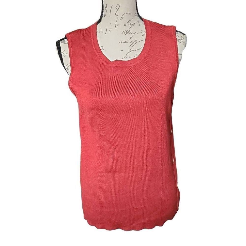 Cable & Gauge Ladies Red Knit Tank Blouse with Gold Buttons up Side - Size Large